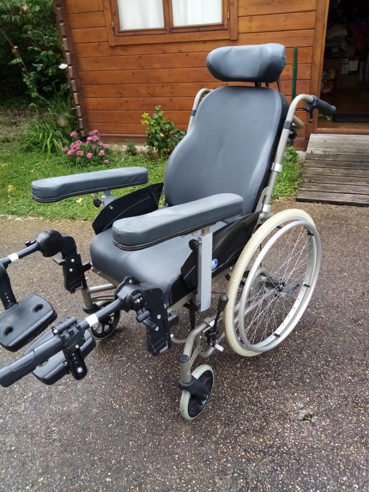 Fauteuil roulant de positionnement 200 Villiers-sur-Marne (94)