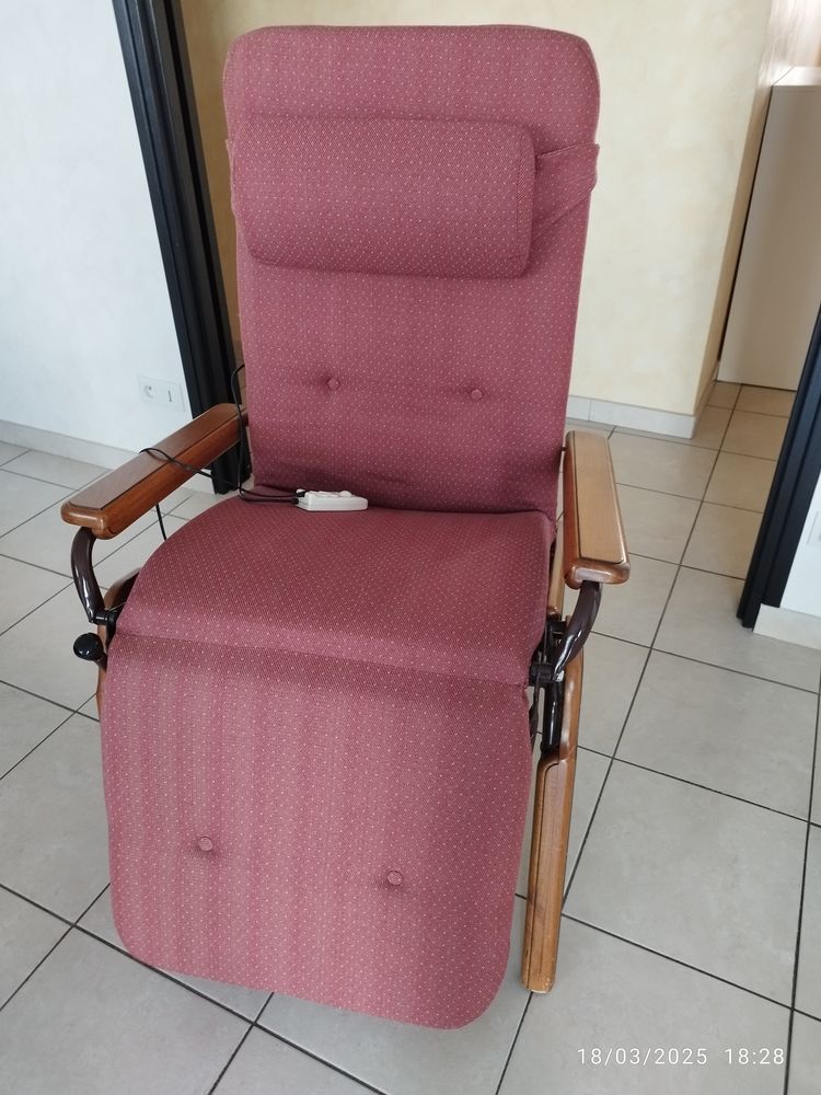Fauteuil rustique �lectrique masseur 100 Montigny-en-Gohelle (62)