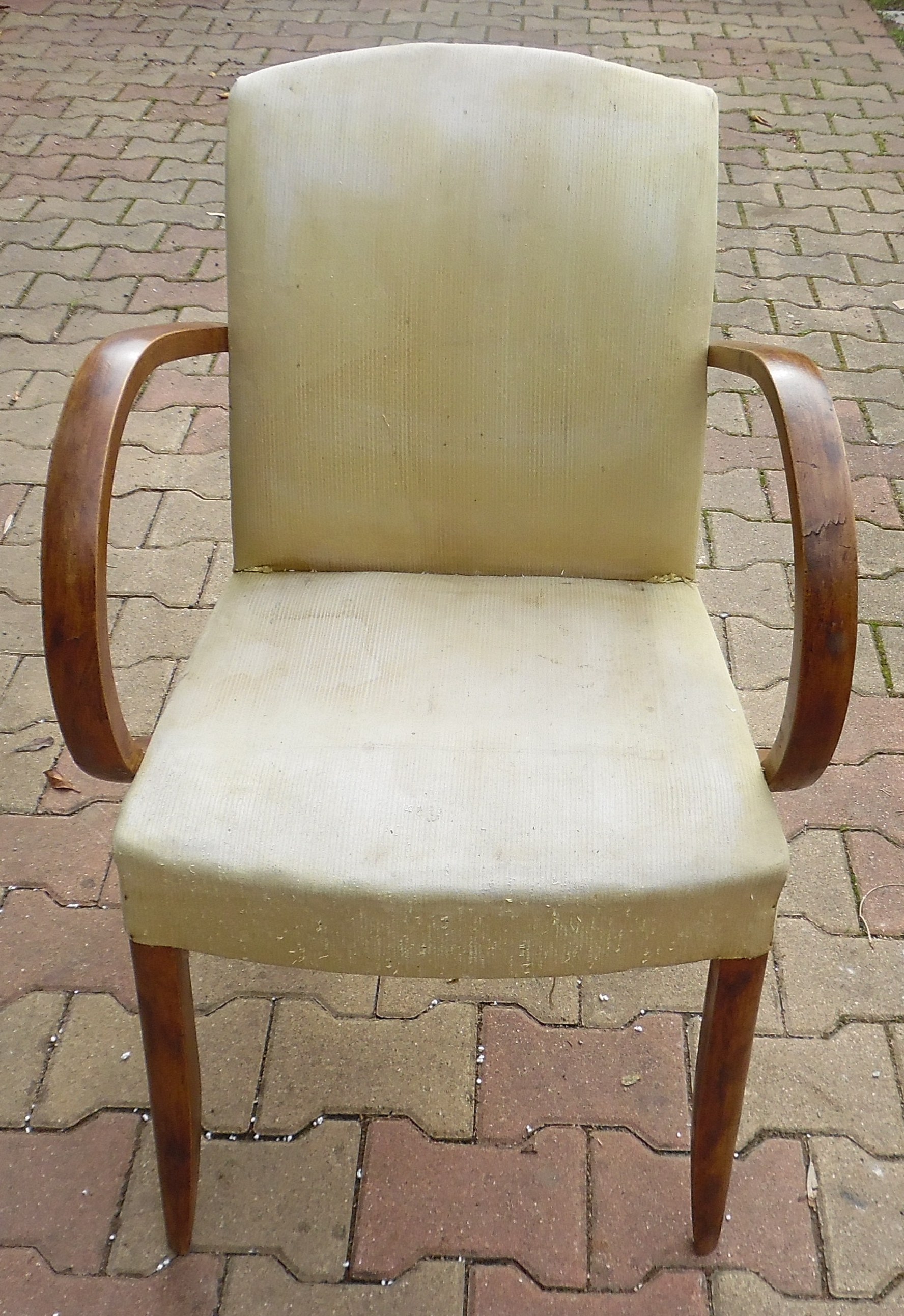 Fauteuil Stella sigl� date �poque ann�es 50/60 dans son jus 120 Castries (34)