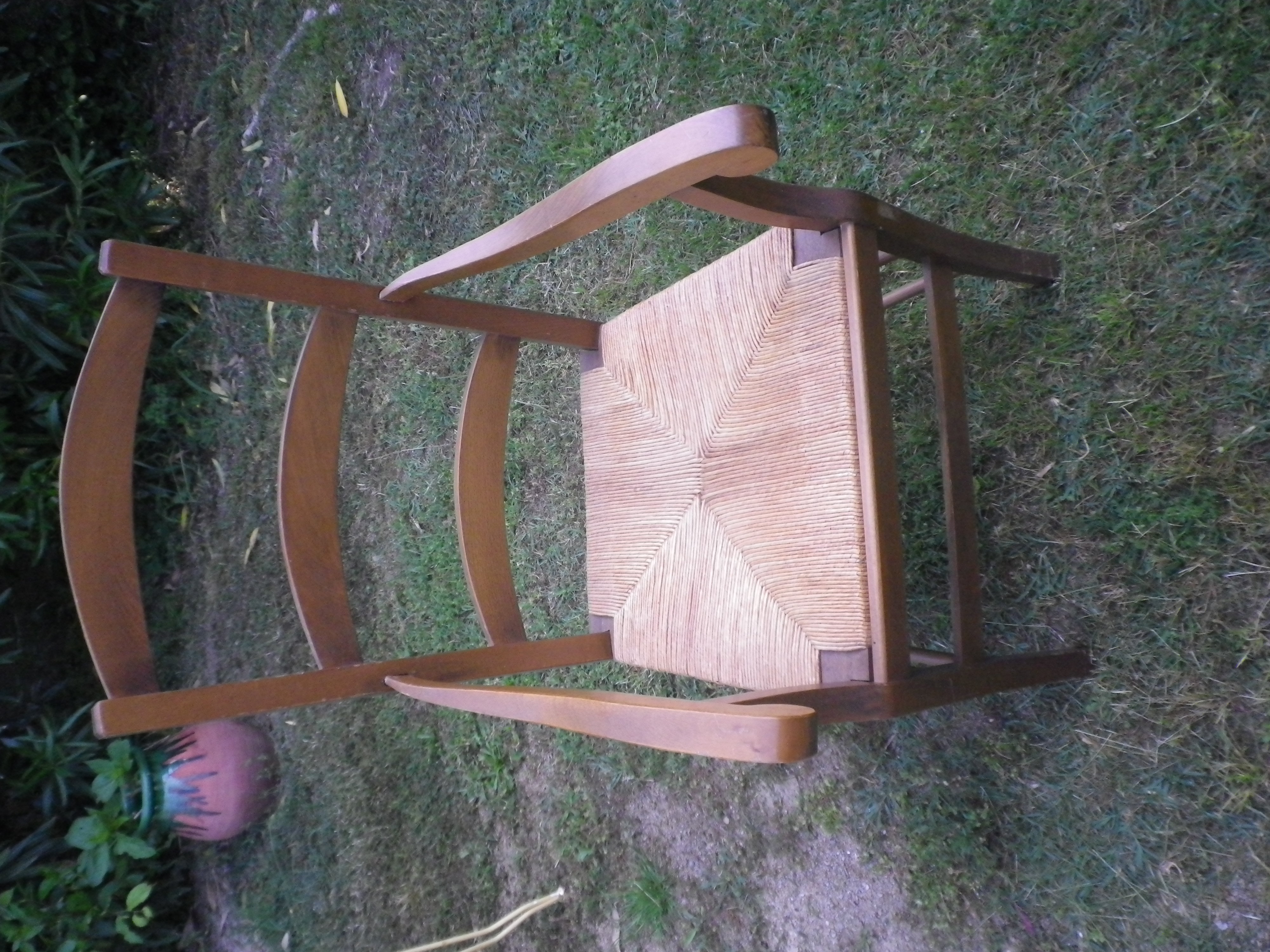 Fauteuil structure en bois assise paille 0 Saint-Vincent-de-Barbeyrargues (34)