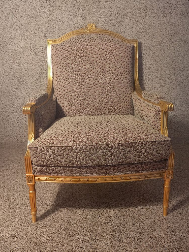 Fauteuil de style Louis XVI dor� � la feuille d'argent 1000 Draveil (91)