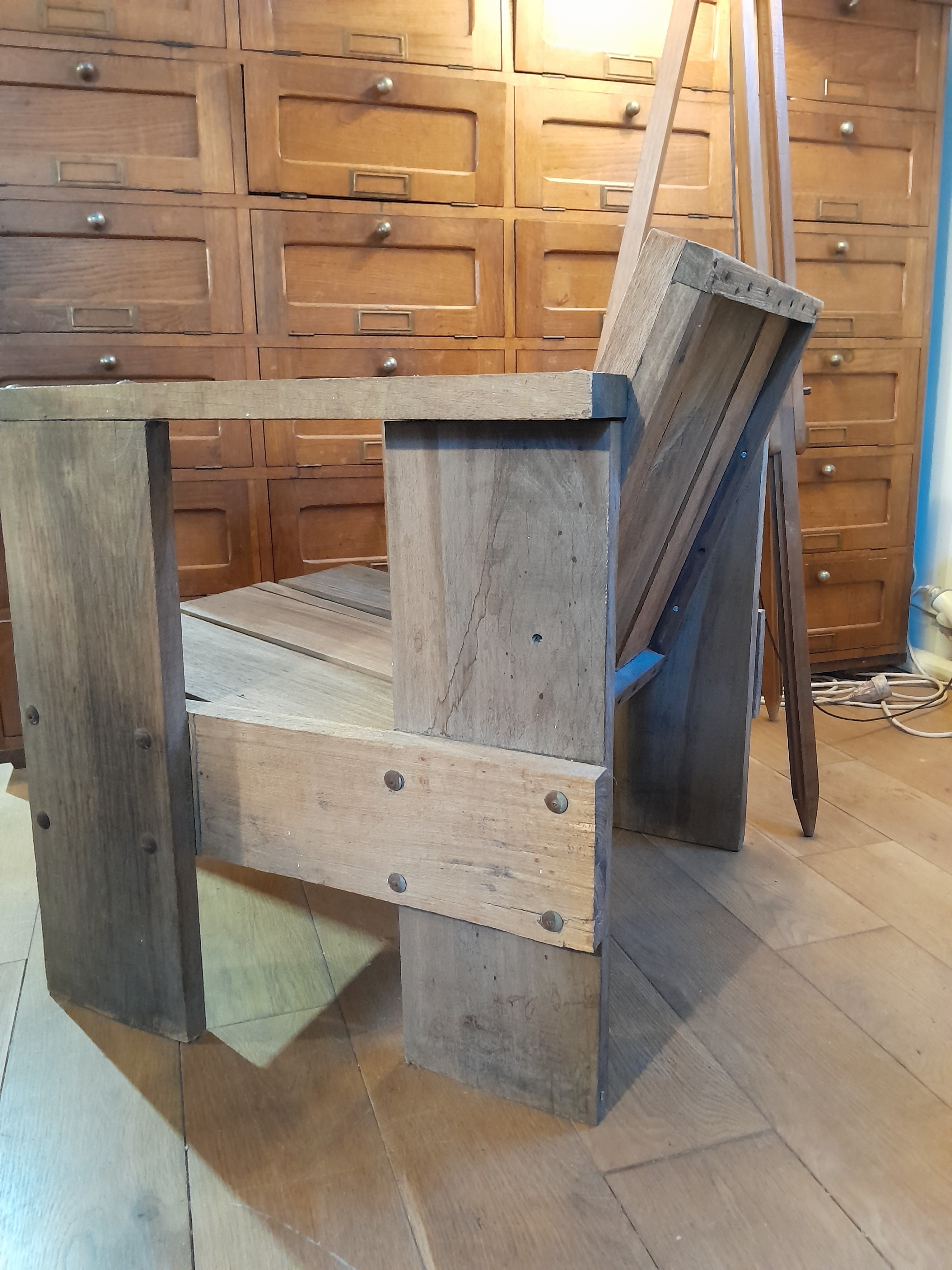 fauteuil en teck ancien de java esprit Rietvel 150 La Courneuve (93)