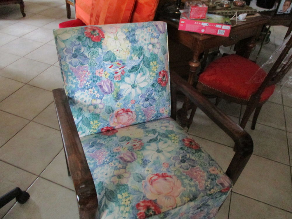 FAUTEUIL Tissu Bois Tr�s Bon ETAT 50 Tarascon (13)