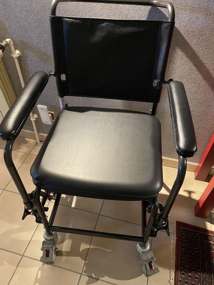 Fauteuil de transfert en excellent �tat 70 Hettange-Grande (57)