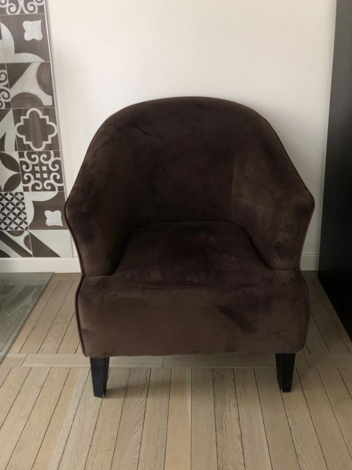 Fauteuil velours
50 Suresnes (92)