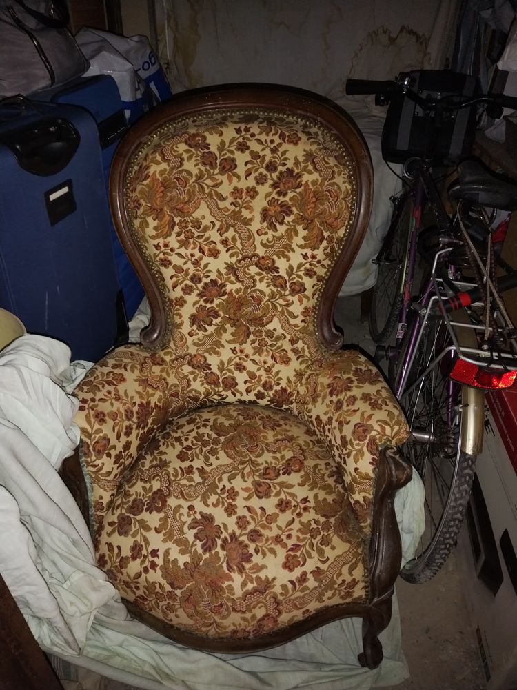 Fauteuil Voltaire en Bois et Tissu d'ameublement 90 Paris 10 (75)