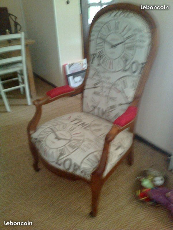 fauteuil l voltaire  d epoque 250 Libourne (33)