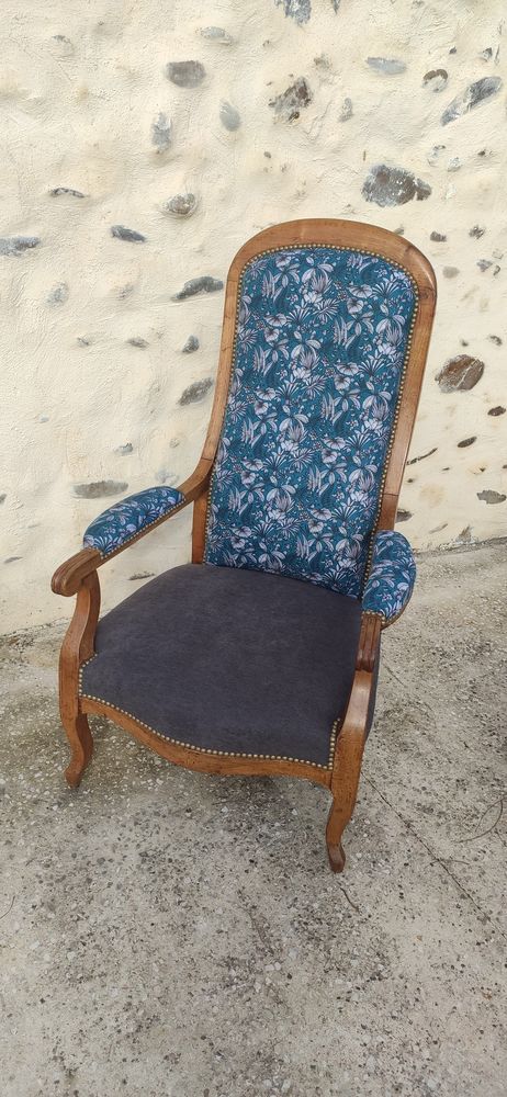 Fauteuil Voltaire refait 300 Pau (64)