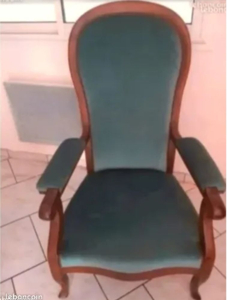 Fauteuil Voltaire en velour bleu 200 Solf�rino (40)