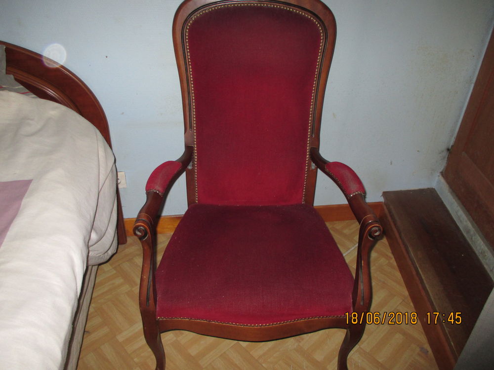 FAUTEUIL VOLTAIRE 
30 Jazennes (17)