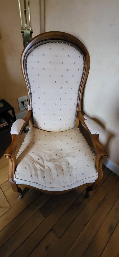 Fauteuil Voltaire 70 Orl�ans (45)
