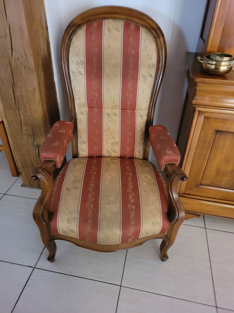 Fauteuil voltaire 700 Salies-du-Salat (31)