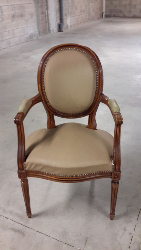Fauteuil 12 Prades (66)