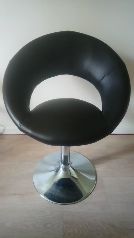 Fauteuil 20 La Fert�-Alais (91)