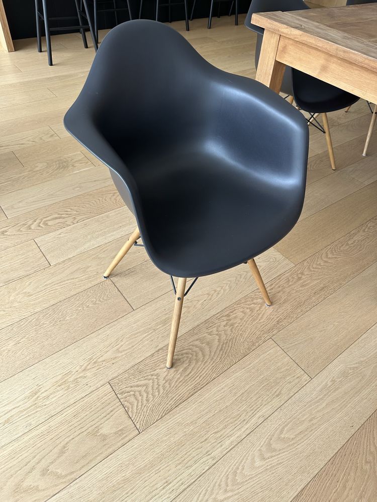 8 fauteuils authentiques Charles Eames 300 Zillisheim (68)