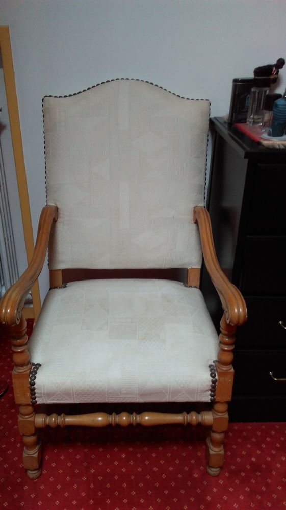 2 fauteuils bois clair 0 Saint-R�my-l'Honor� (78)