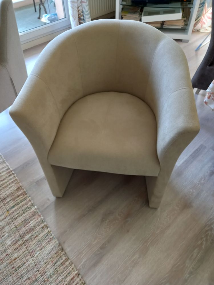 Fauteuils Cabriolet (2) 130 Torcy (77)