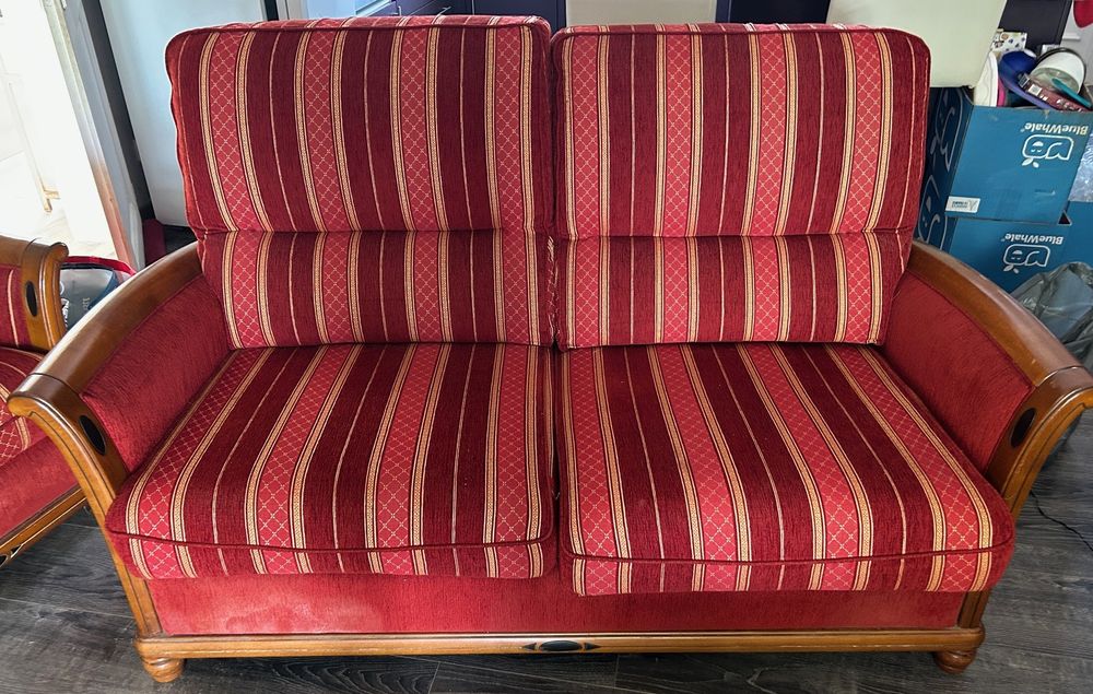 2 fauteuils 1 canap� 1 pouf 1table basse 0 Saint-M�dard-de-Guizi�res (33)