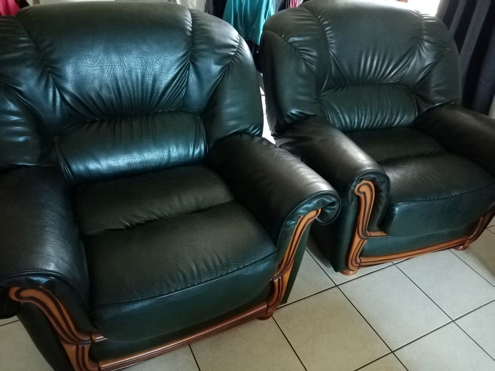  lot 2 fauteuils et 1 canap�.
50 Saint-Andr�-de-Cubzac (33)