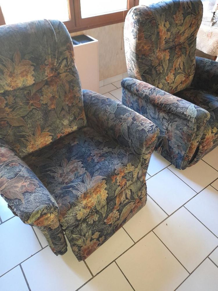 FAUTEUILS �LECTRIQUES 150 Marseille 4 (13)