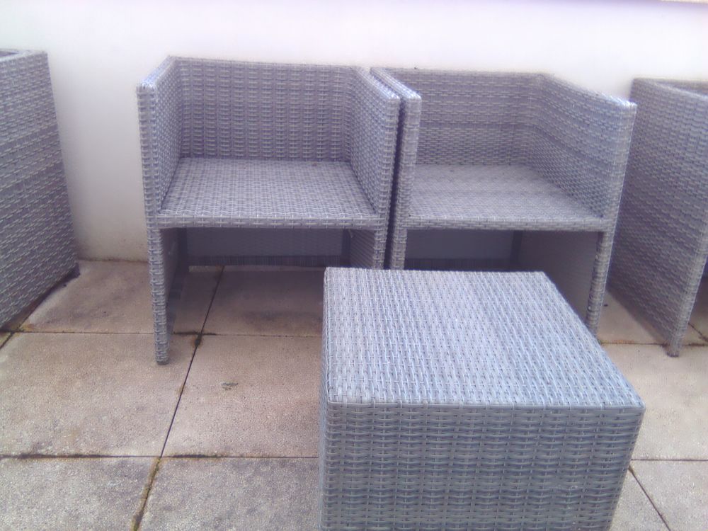 2 fauteuils de jardin  + 1 petite table basse 60 Dijon (21)
