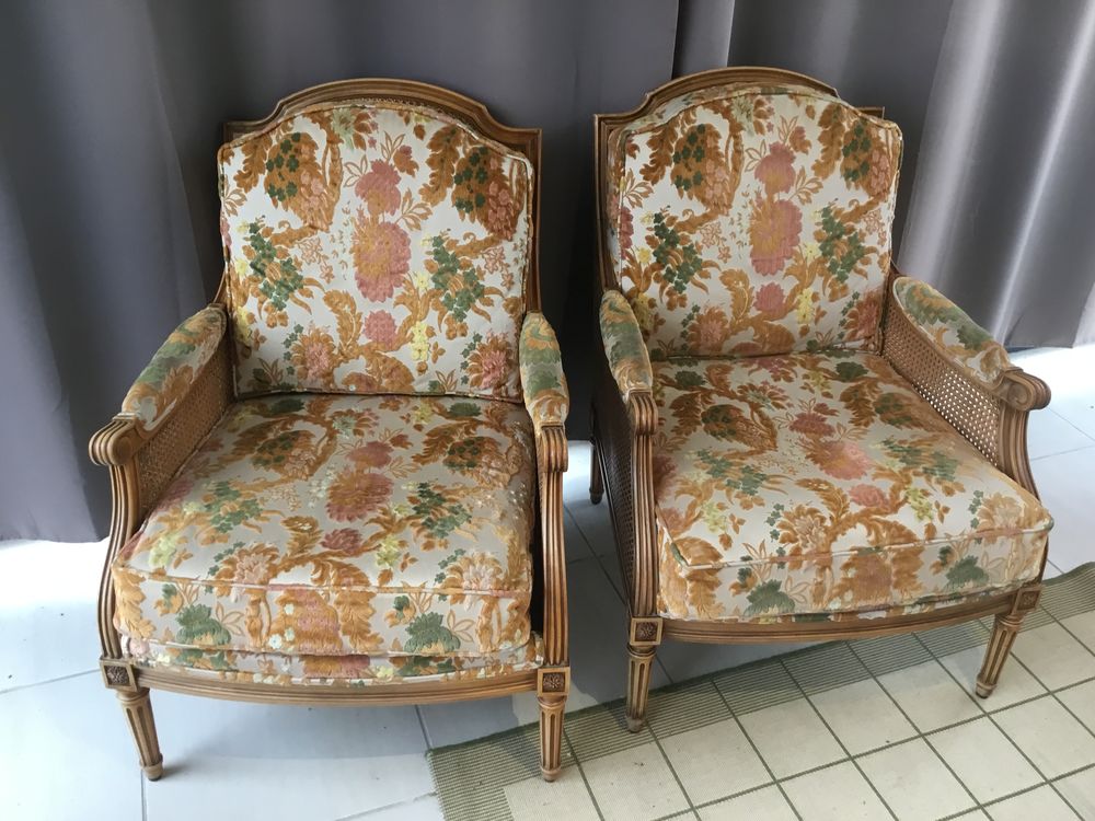 2 fauteuils Louis XVI 180 La Sauni�re (23)