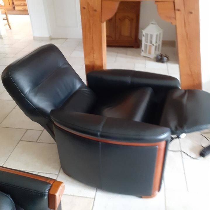 2 fauteuils relax �lectriques cuir
200 Doudeauville (62)
