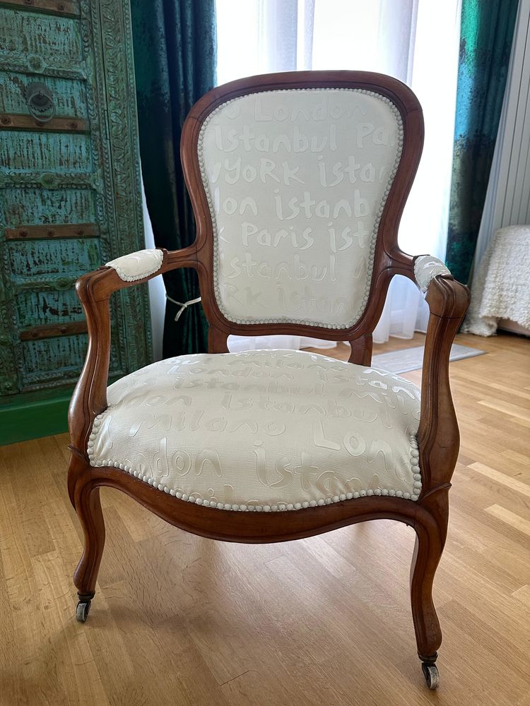 2 fauteuils style Napol�on III r�nov�s
400 Dijon (21)