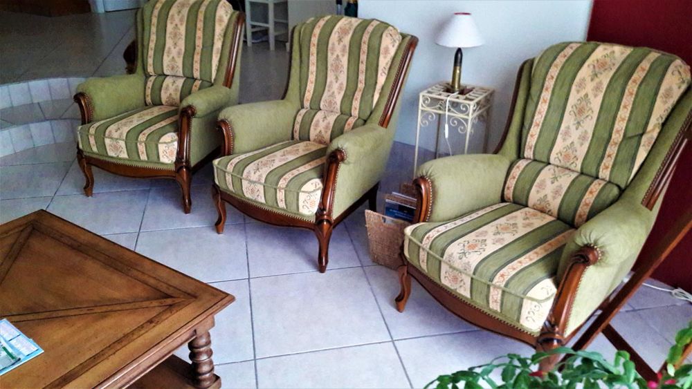 3 Fauteuils tapissier Louis XV 750 Fouras (17)