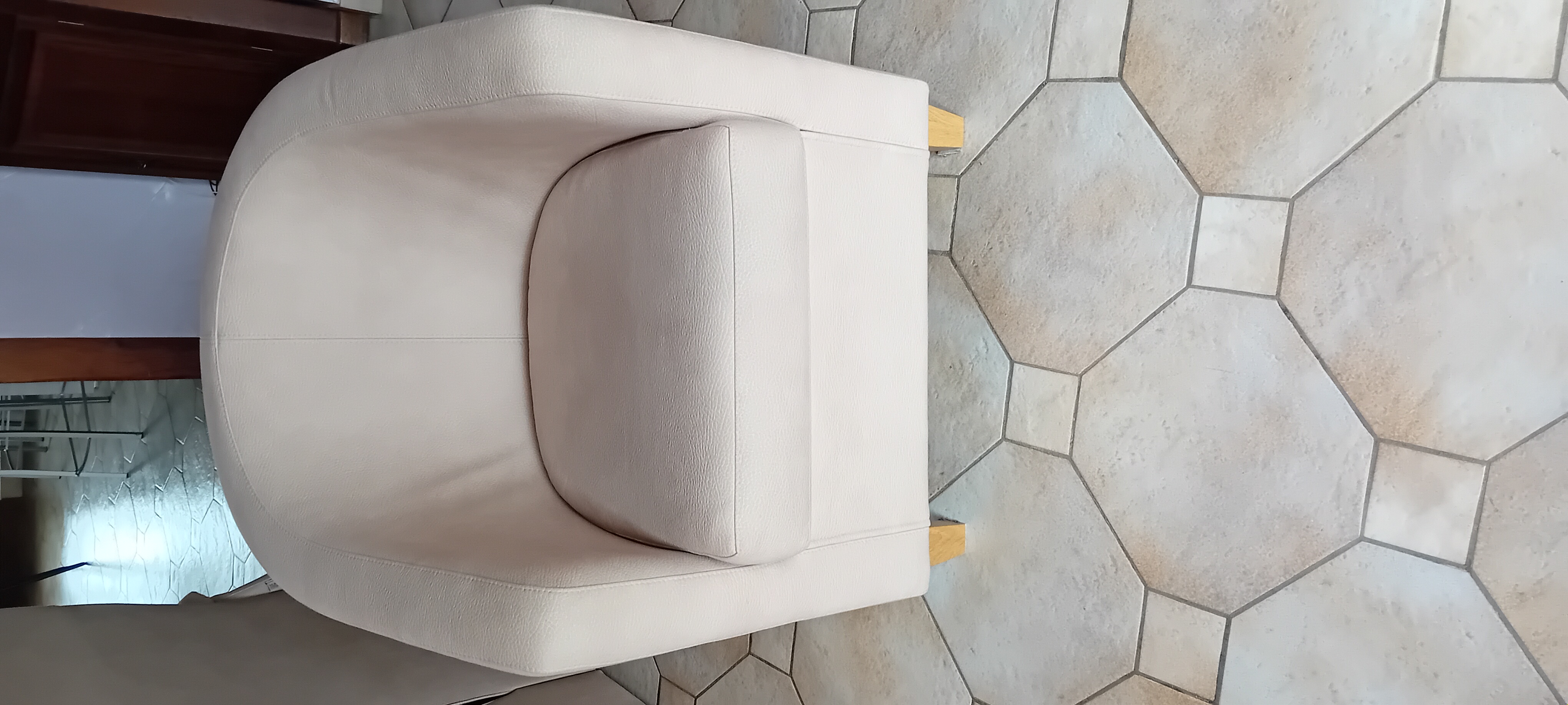 2 Fauteuils type crapaud
150 Creuzier-le-Vieux (03)