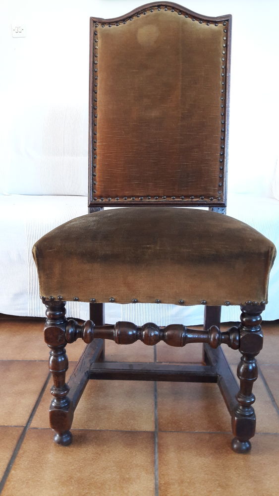 2 Fauteuils / 105 - 50- 46 100 Beaupuy (82)