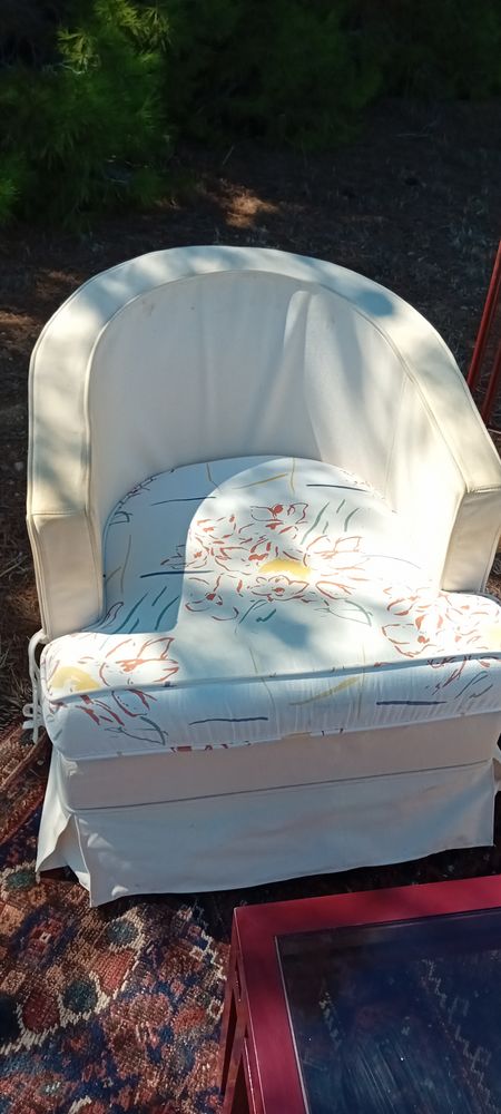 2 fauteuils, 80 Mireval (34)