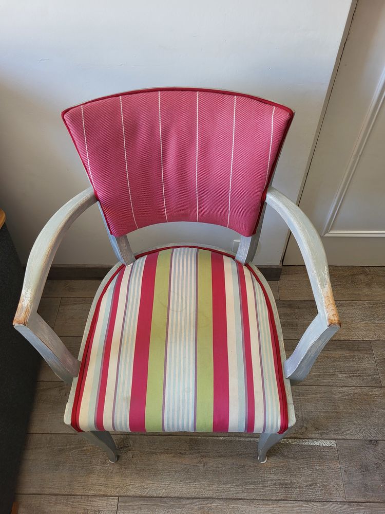 Fauteuils 25 Laval (53)