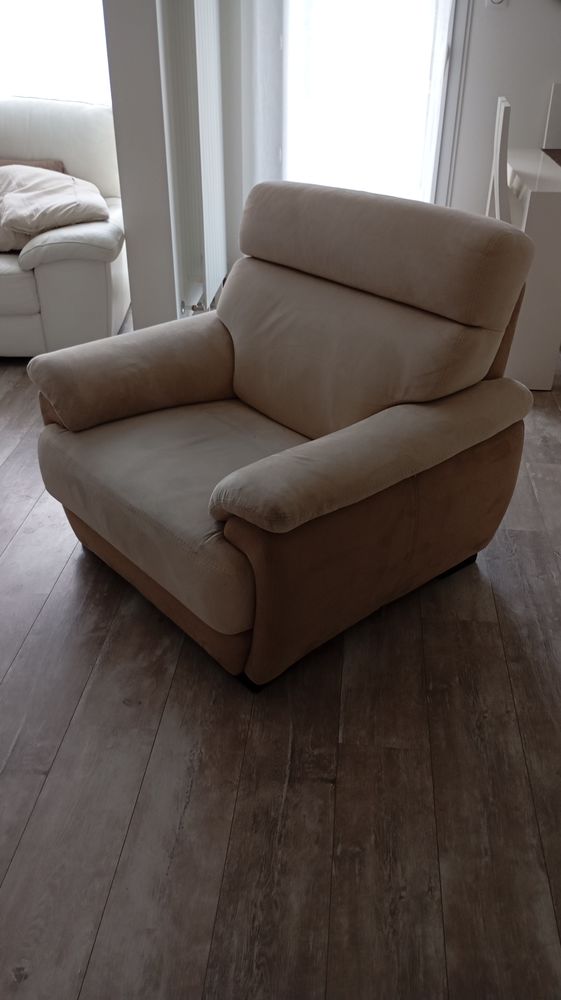 2 fauteuils 400 Sainte-Genevi�ve-des-Bois (91)