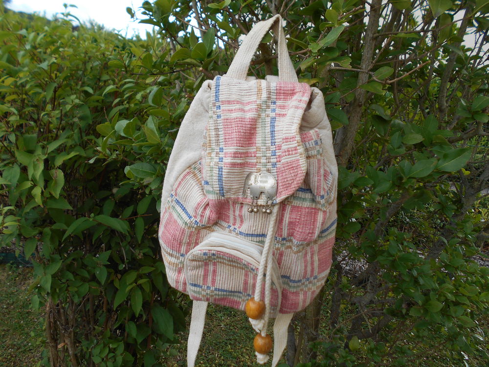 Sac � dos f�minin 4 �chenoz-la-M�line (70)