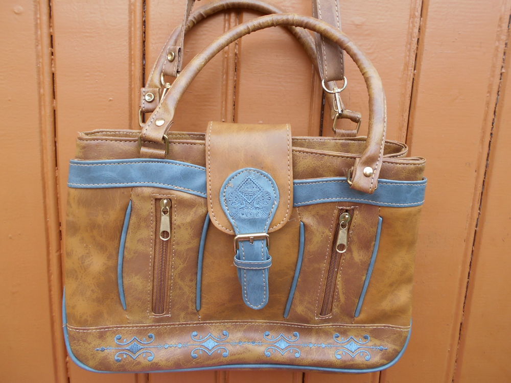 SAC FEMME 13 Dammarie-les-Lys (77)