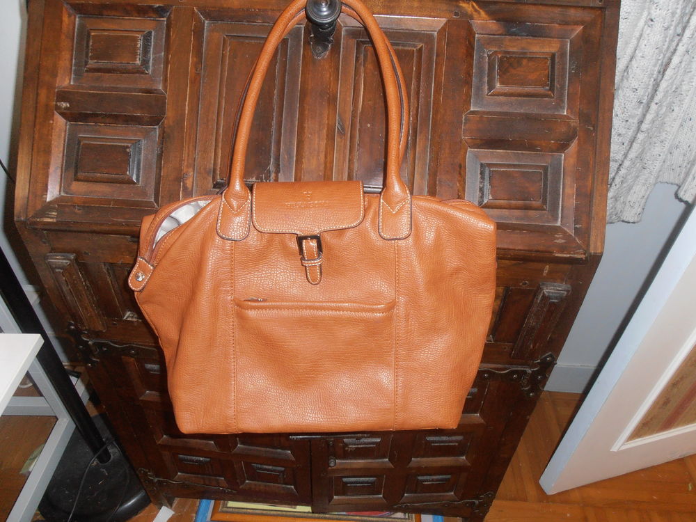 sac de femme
15 Savigny-le-Temple (77)