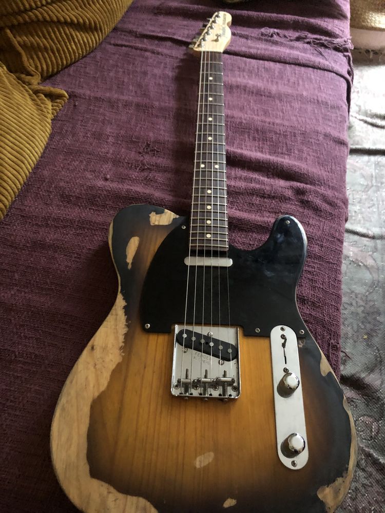 FENDER TELECASTER MX - UPGRAD�E (micros US + MANCHE US) 800 Paris 18 (75)