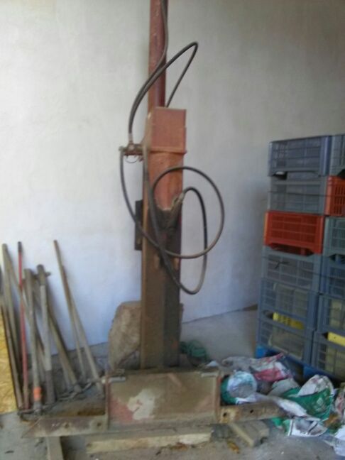 Fendeuse de b�ches 1 Lens-Lestang (26)