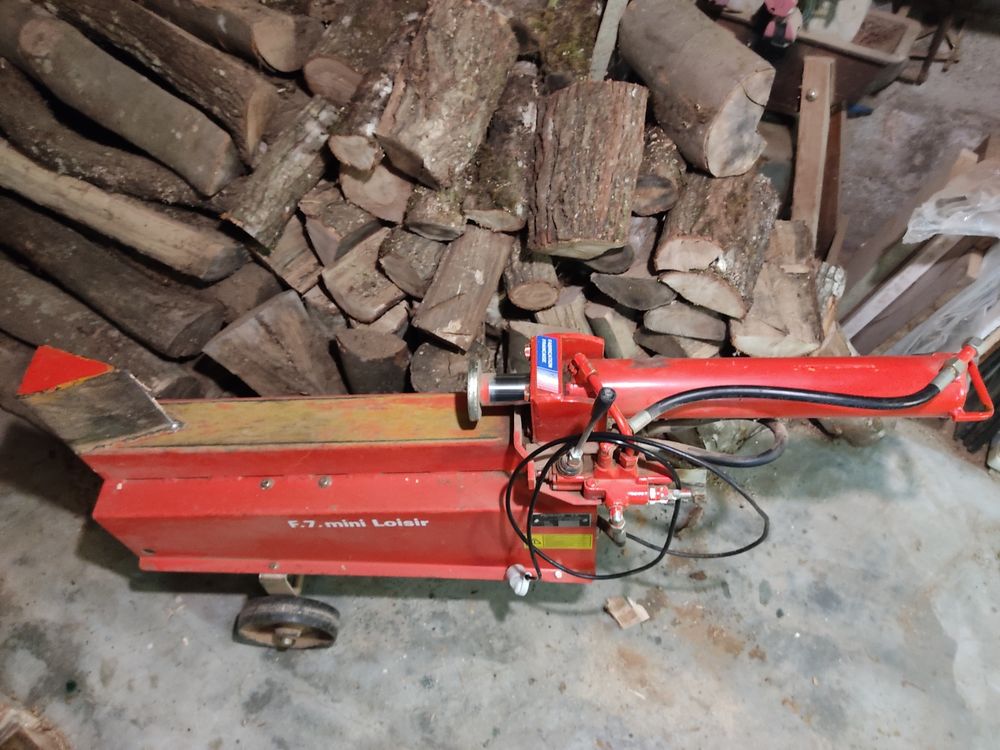 Fendeuse de b�ches 750 Damville (27)