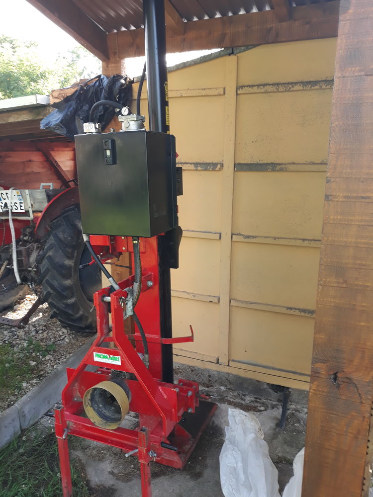 Fendeuse 15t 1500 Vincey (88)