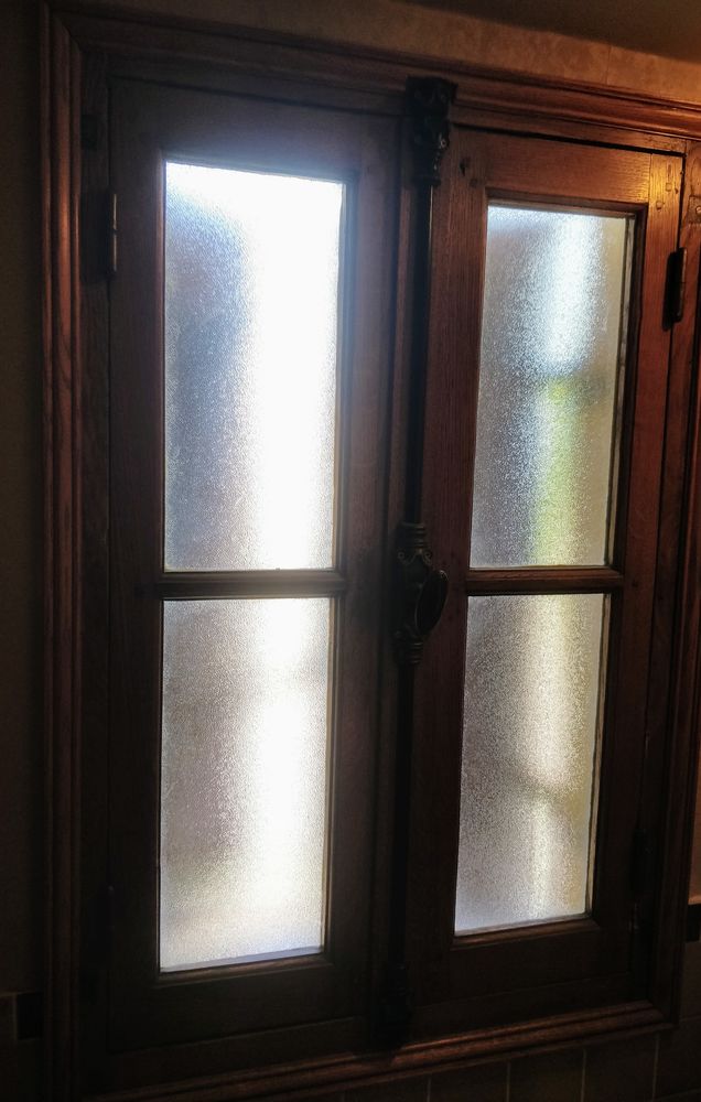 Fen�tre en ch�ne 62 x 92 cm 50 Ch�tenoy-le-Royal (71)