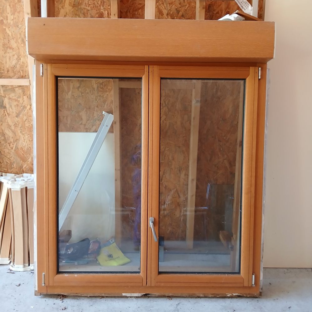 Fen�tre pvc double vitrage avec volet roulant �lectrique 50 Rann�e (35)