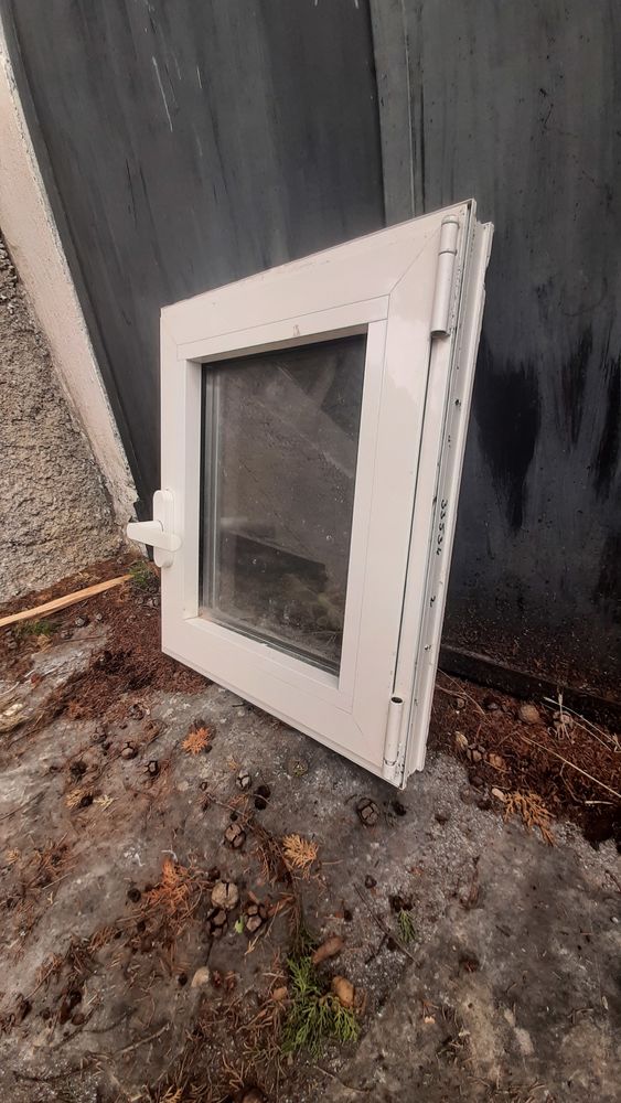 Fen�tre SCHUCO aluminium  150 Aspremont (06)