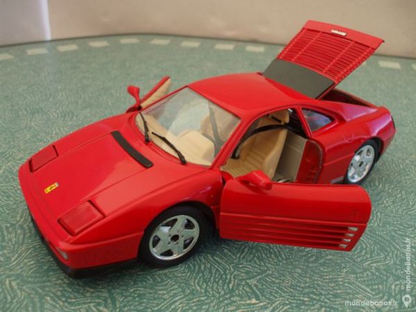 FERRARI  348  tb . COD. 05839. 25 Ornaisons (11)