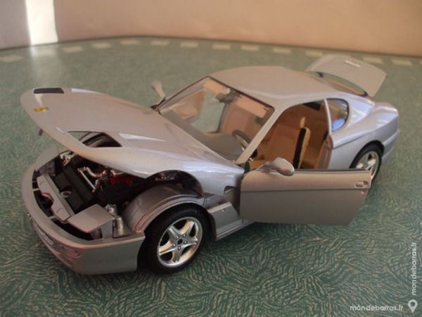 FERRARI  456  GT  1992. COD: 3036. 28 Ornaisons (11)