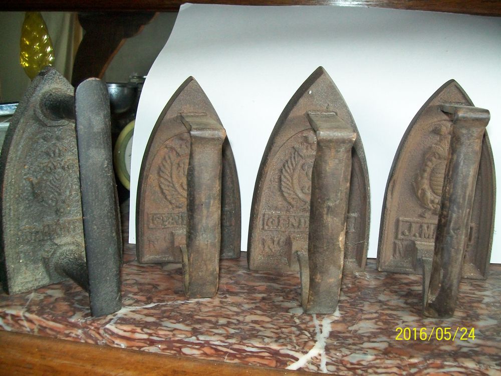 fers � repasser ancien 60 Locmariaquer (56)