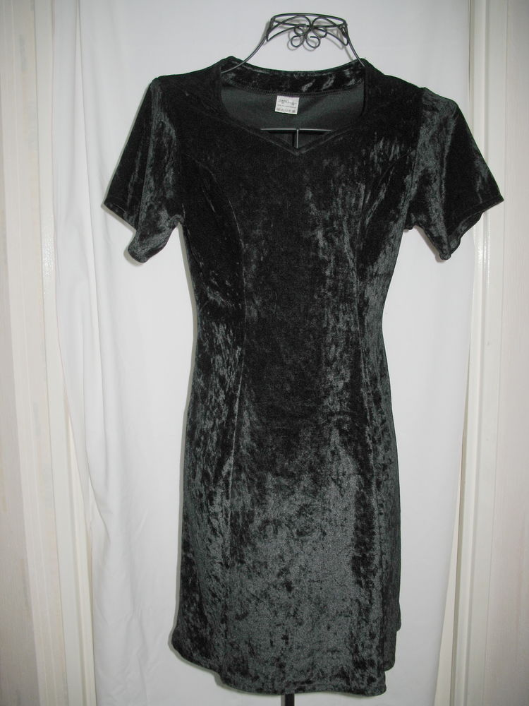 F�tes : Robe en velours noir -T40 10 Antony (92)