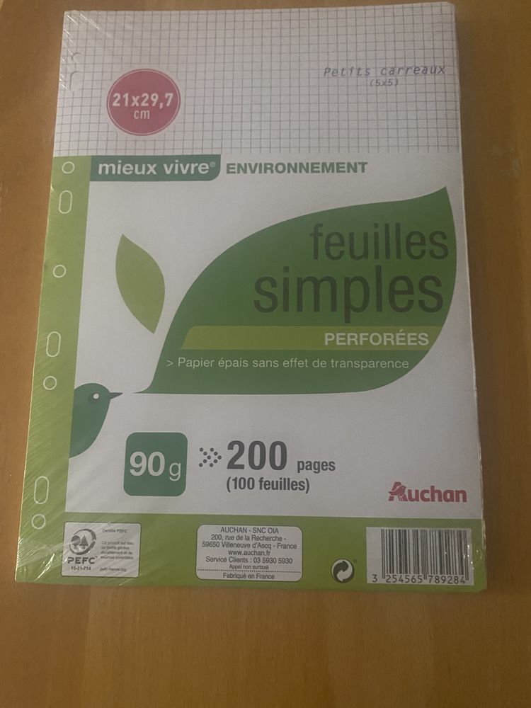 Lot de feuilles simples de marque Auchan 0 Marly-le-Roi (78)