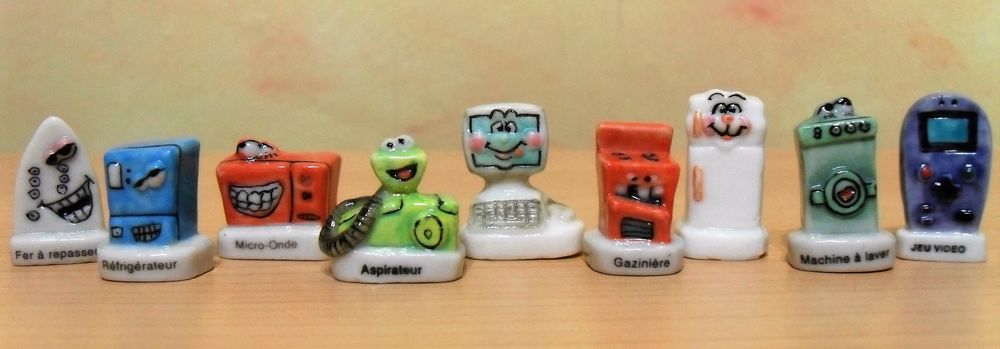 Lot de 9 F�ves en c�ramique th�me sur l'�lectrom�nager 9 Villejuif (94)